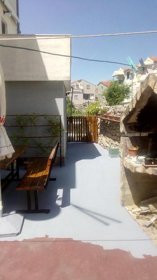 Apartment Mika Vodice Zewnętrze zdjęcie